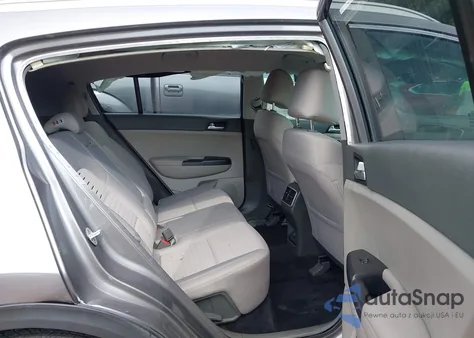 2018 Kia Sportage Lx z USA, uszkodzony, nr VIN KNDPM3AC8J7311715